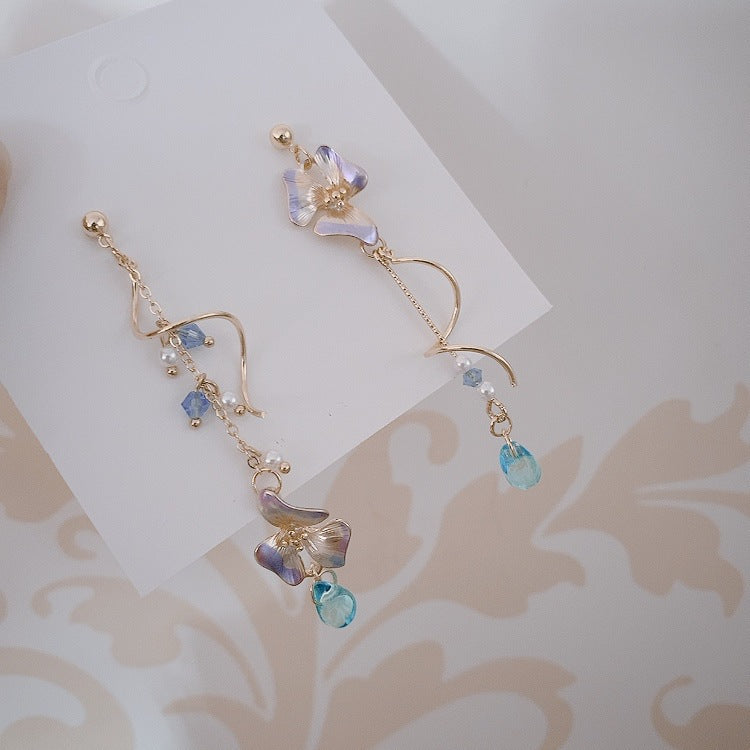 Asymmetrical Flowers Light Blue Dangle Earrings | dainty earrings | jewelry with meaning | soul charms